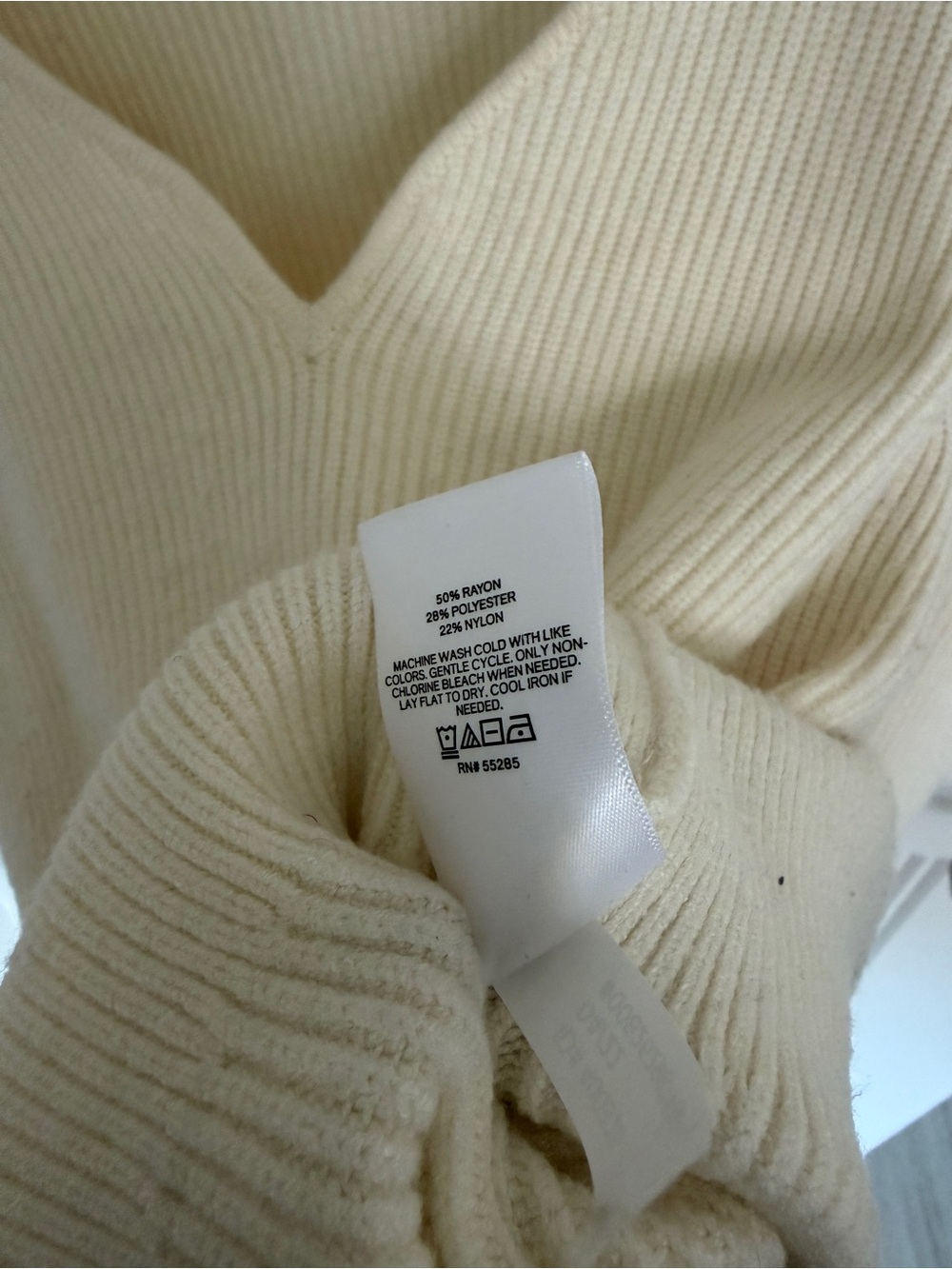 Express Ivory V-Neck Ribbed Sweater - Picture 3 of 3